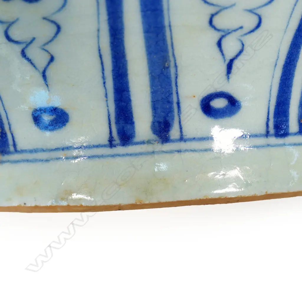 A large Chinese Yuan Dynasty style jar, Image 1++