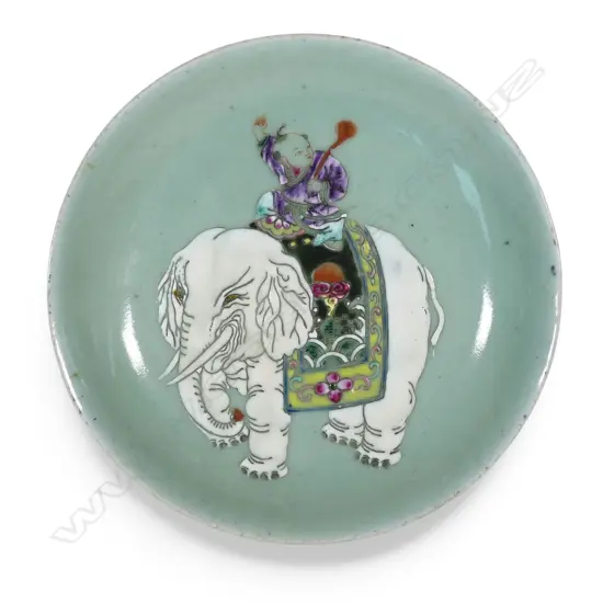 A Chinese 19thC or early 20thC white elephant enamelled dish,