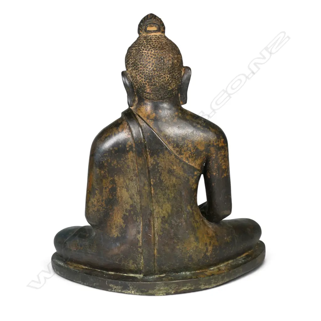 A South East Asian bronze seated Buddha, Image 1++