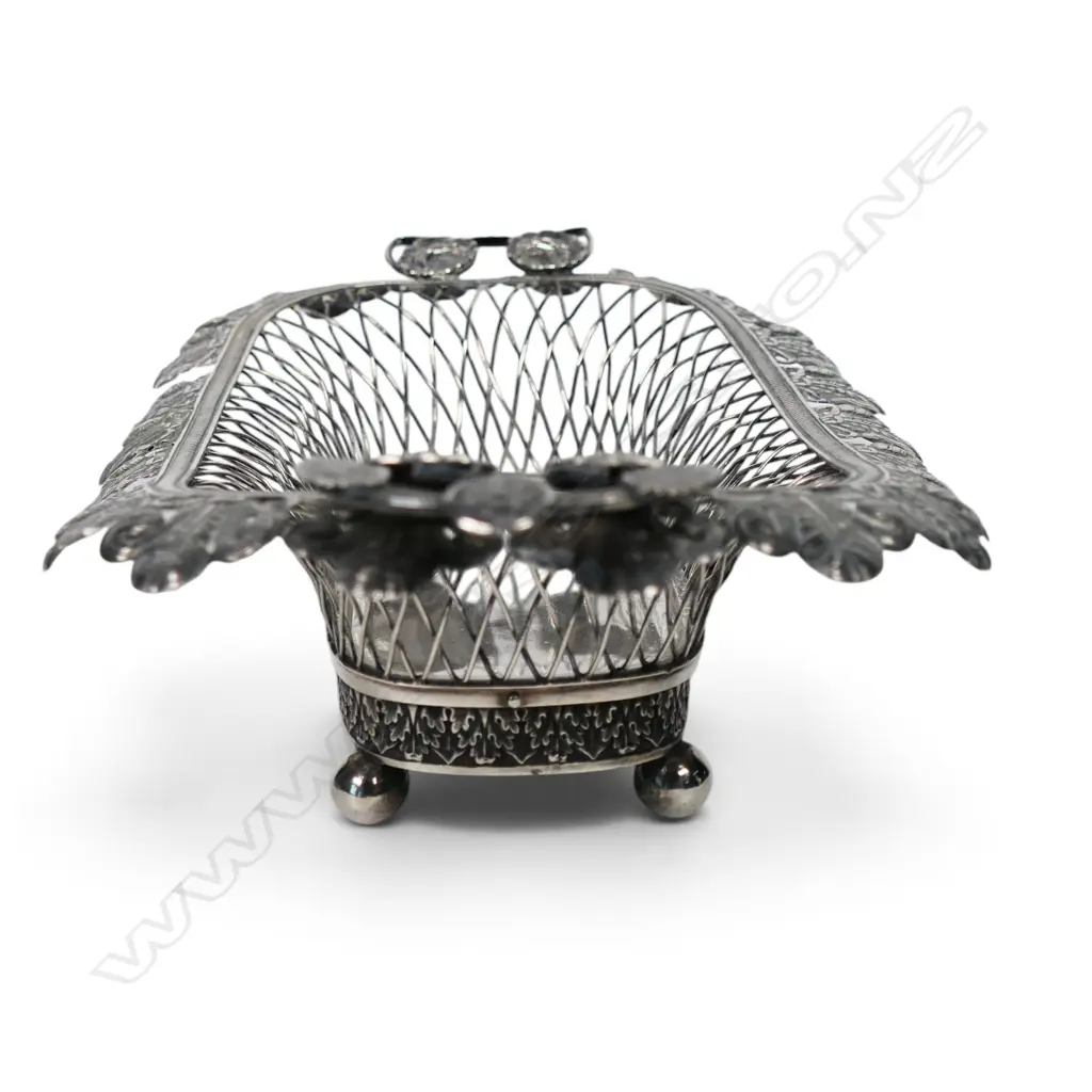 A 19thC Continental silver bonbon basket, Image 1++