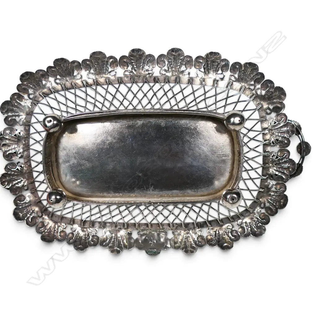 A 19thC Continental silver bonbon basket, Image 1++