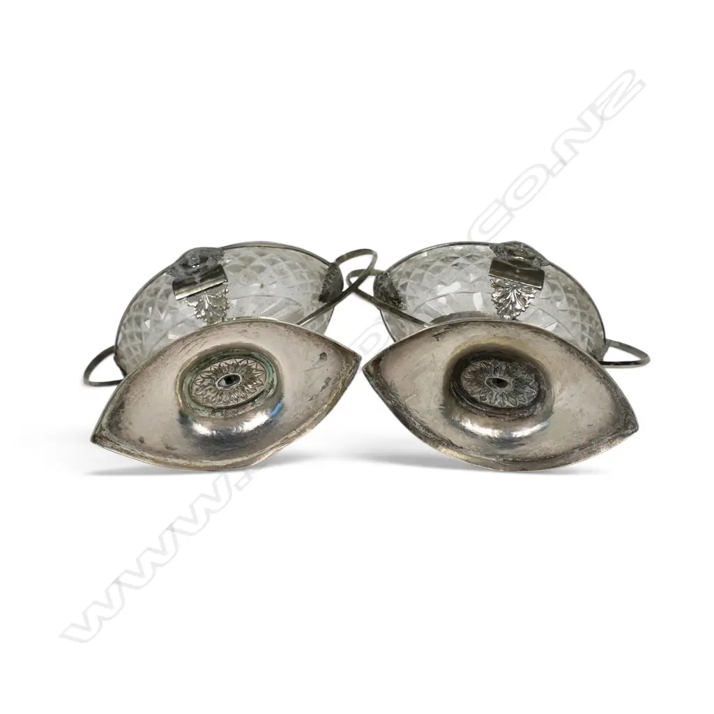A pair of 19thC Continental silver and glass salts, Image 1++