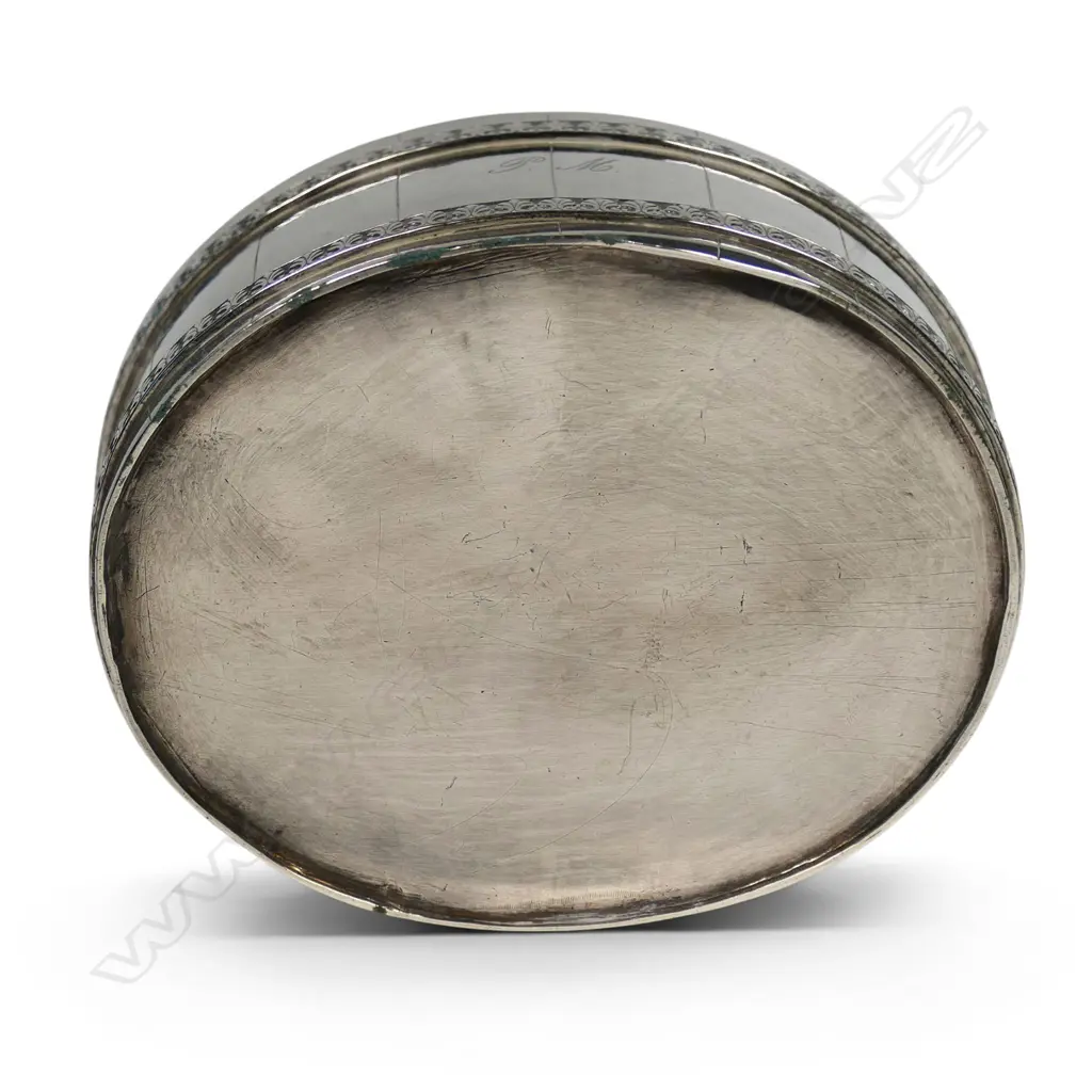 A 19thC Continental .910 standard silver bucket, Image 1++