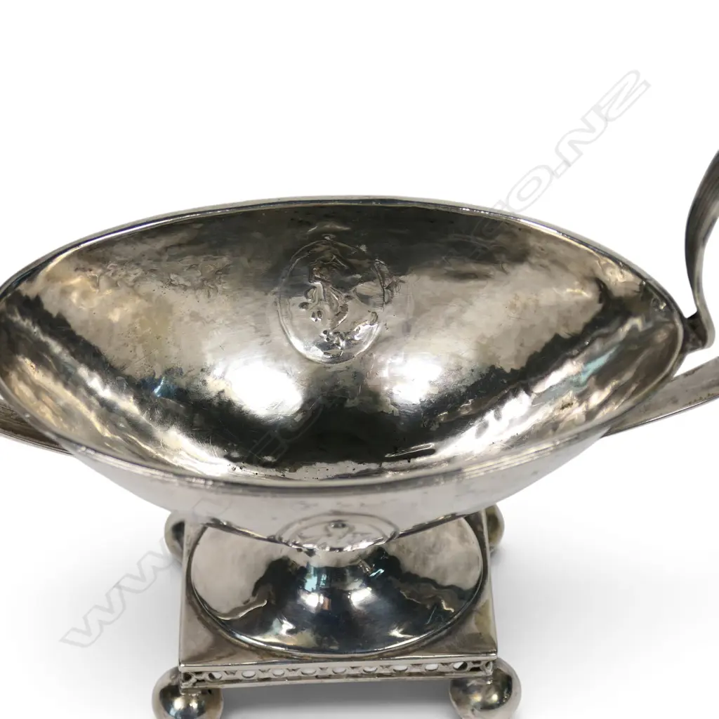 A 19thC German .800 standard silver sugar bowl, Image 1++