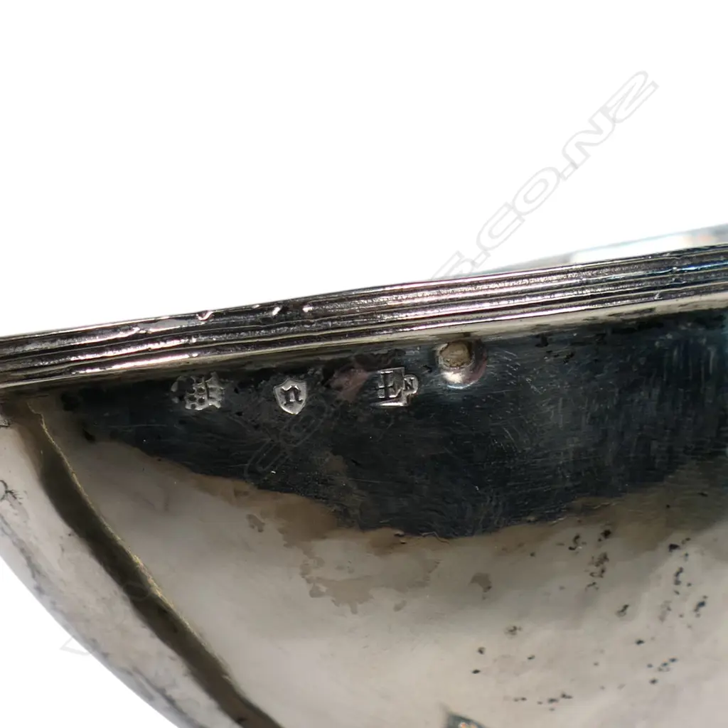 A 19thC German .800 standard silver sugar bowl, Image 1++