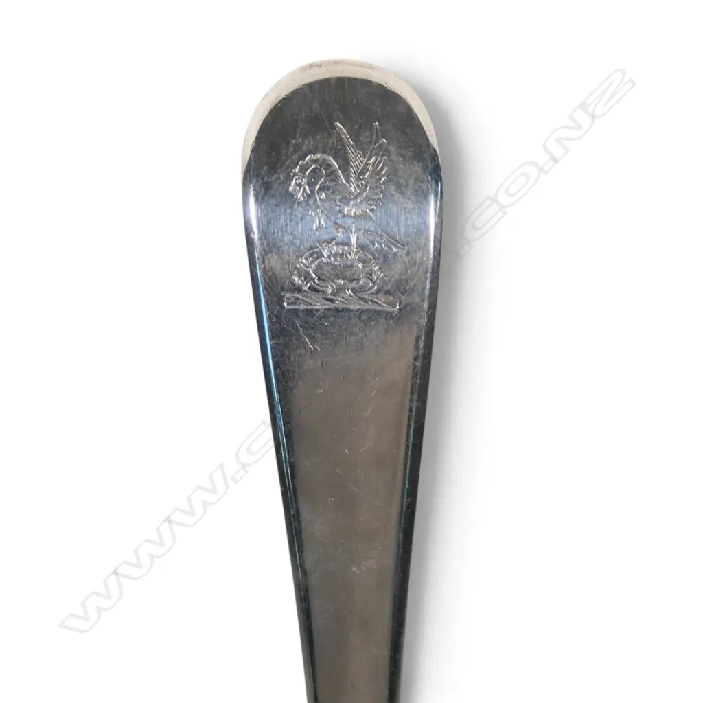 An early George III silver pie spoon, Image 1++