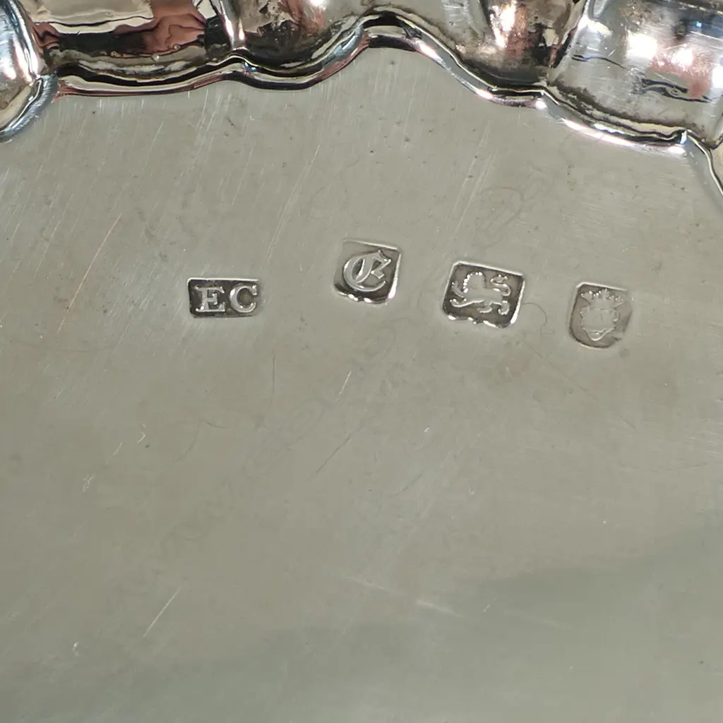 A George II silver waiter, Image 1++
