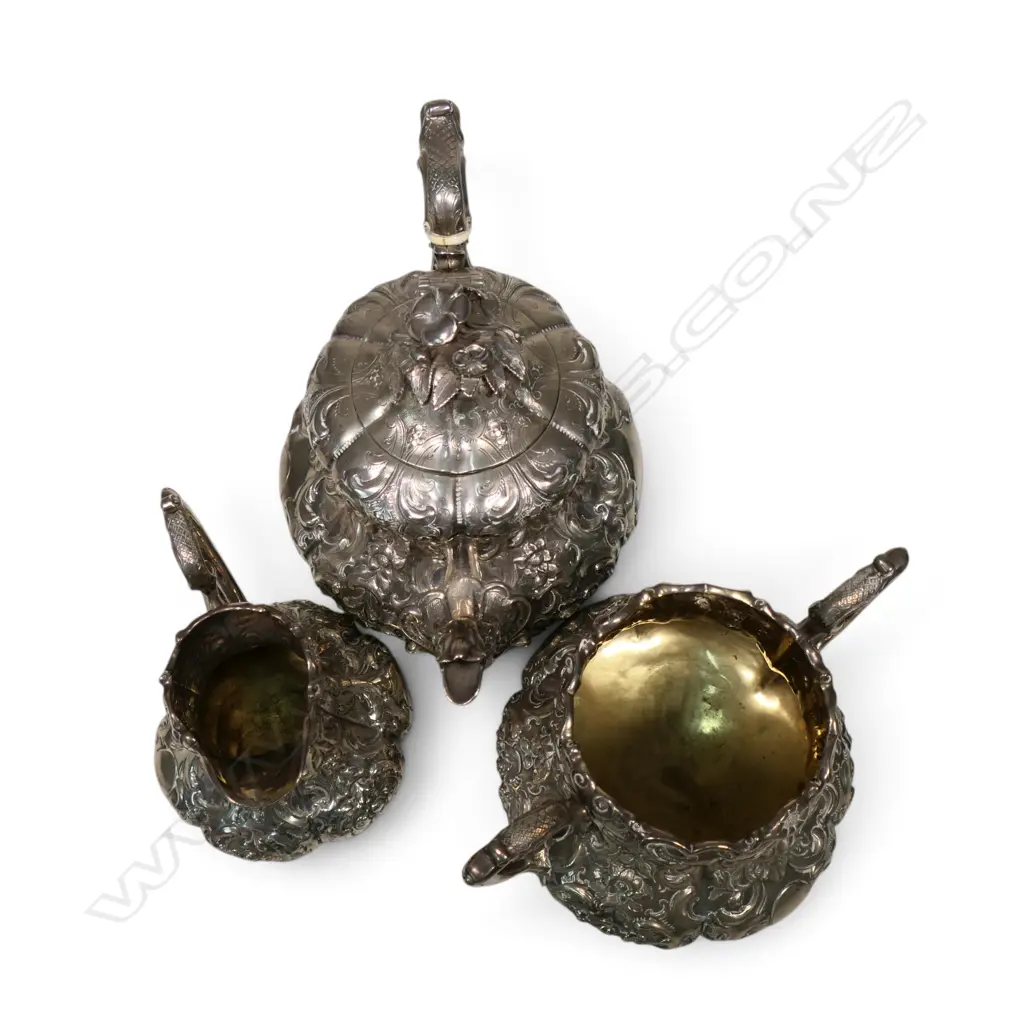A Victorian fancy silver tea set, Image 1++