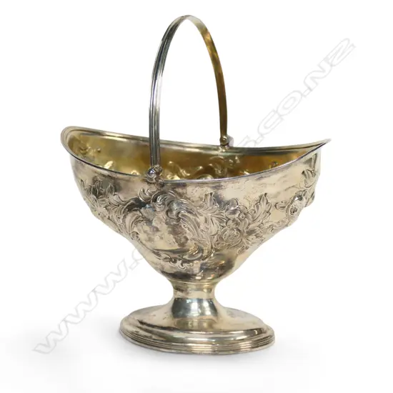 A George III silver sugar basket,