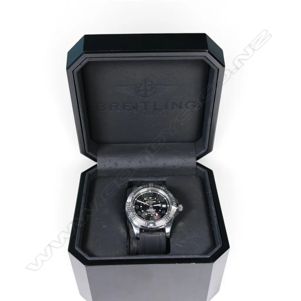 A Breitling Colt GMT (Ref. A32350) stainless steel gent's wristwatch, Image 1++