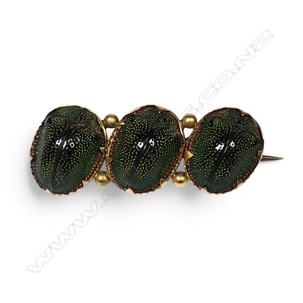 A Victorian 9ct rose gold scarab beetle brooch, Image 1++