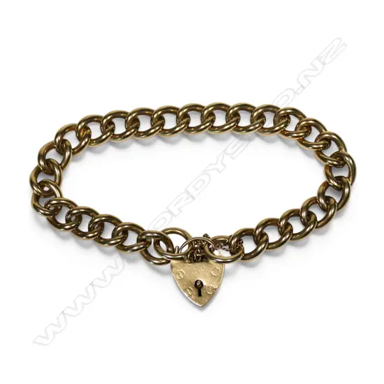 A 9ct gold curb link bracelet,