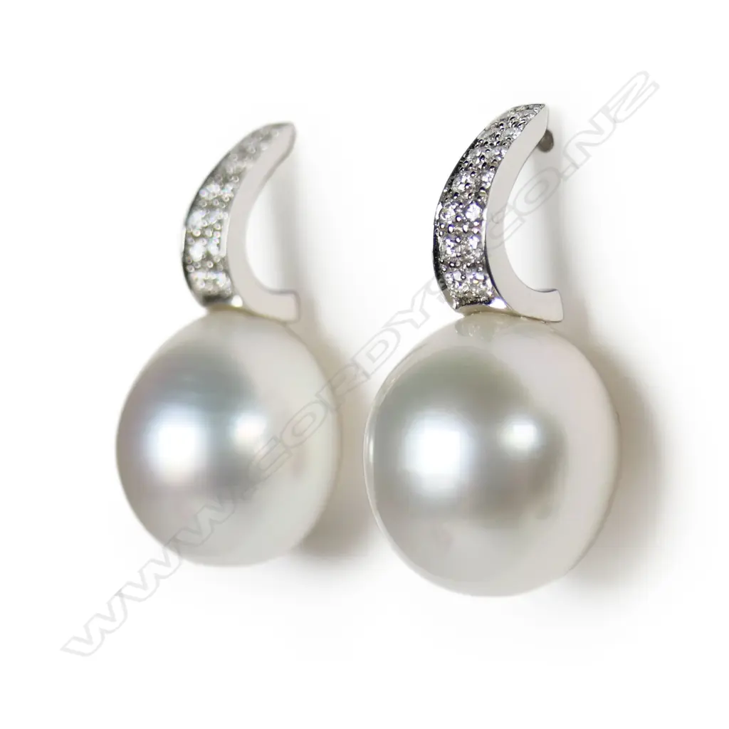 A pair of 18ct white gold diamond and Autore pearl earrings, Image 1++