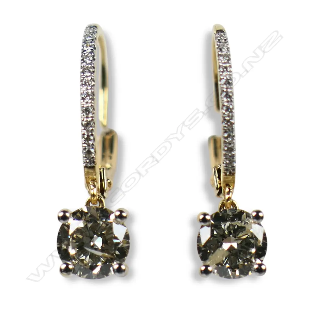 A pair of 18ct gold and diamond drop earrings, Image 1++
