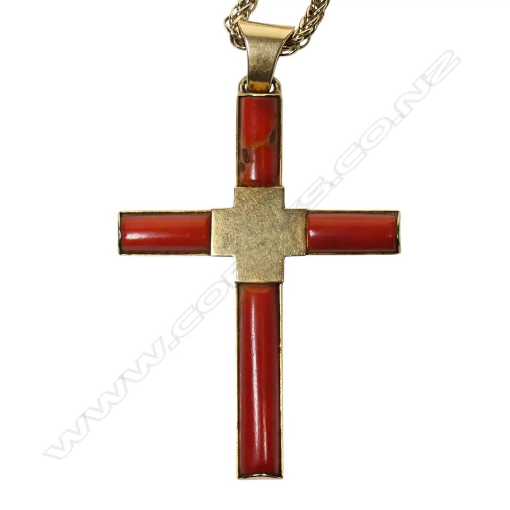 A 14ct gold and coral cross, Image 1++