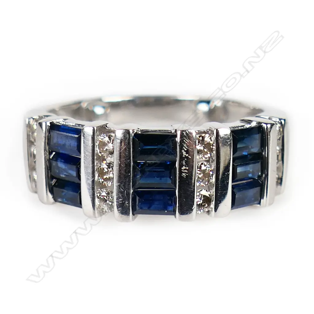 A 9ct white gold sapphire and diamond ring, Image 1++