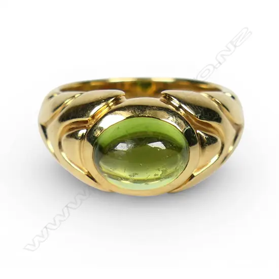 Bulgari 18ct yellow gold and green peridot ring,