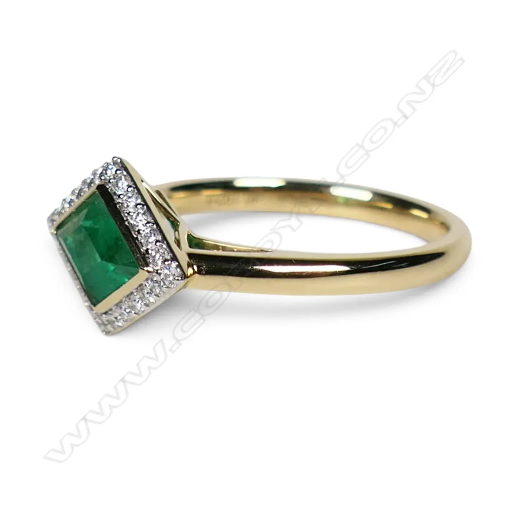 An 18ct gold Zambian emerald and diamond ring, Image 1++