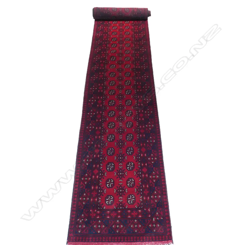A good hand-knotted Turkman runner, Image 1++