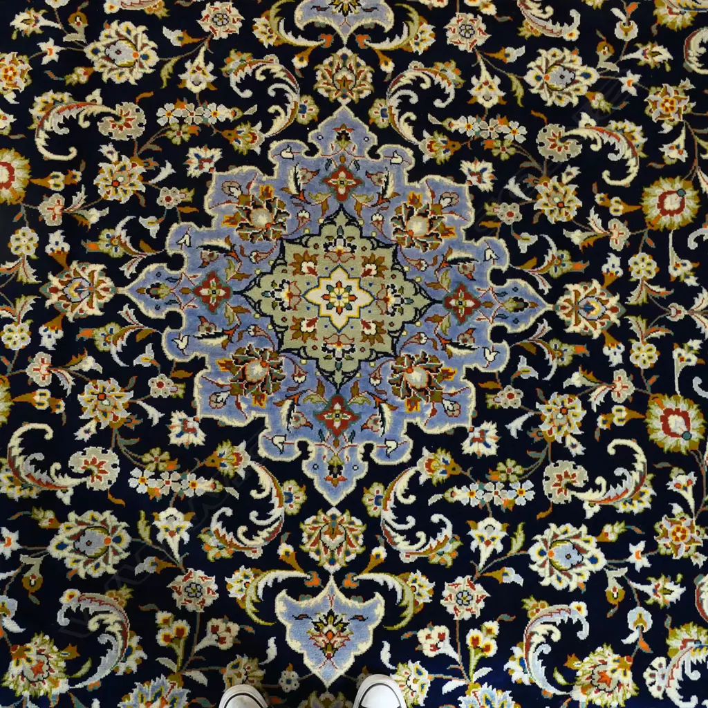 An impressive, quality hand-knotted Kashan carpet, Image 1++