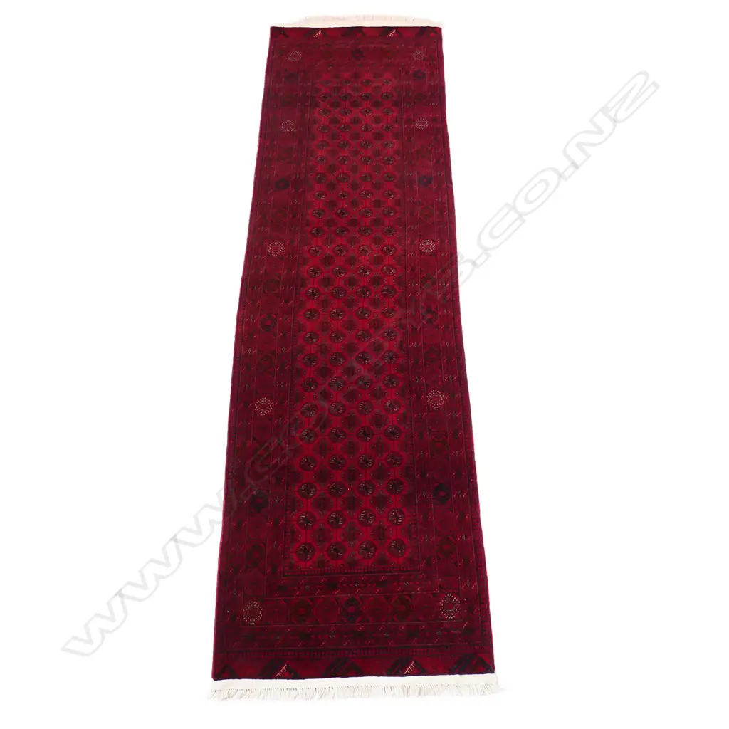 A fine hand-knotted Turkman runner, Image 1++