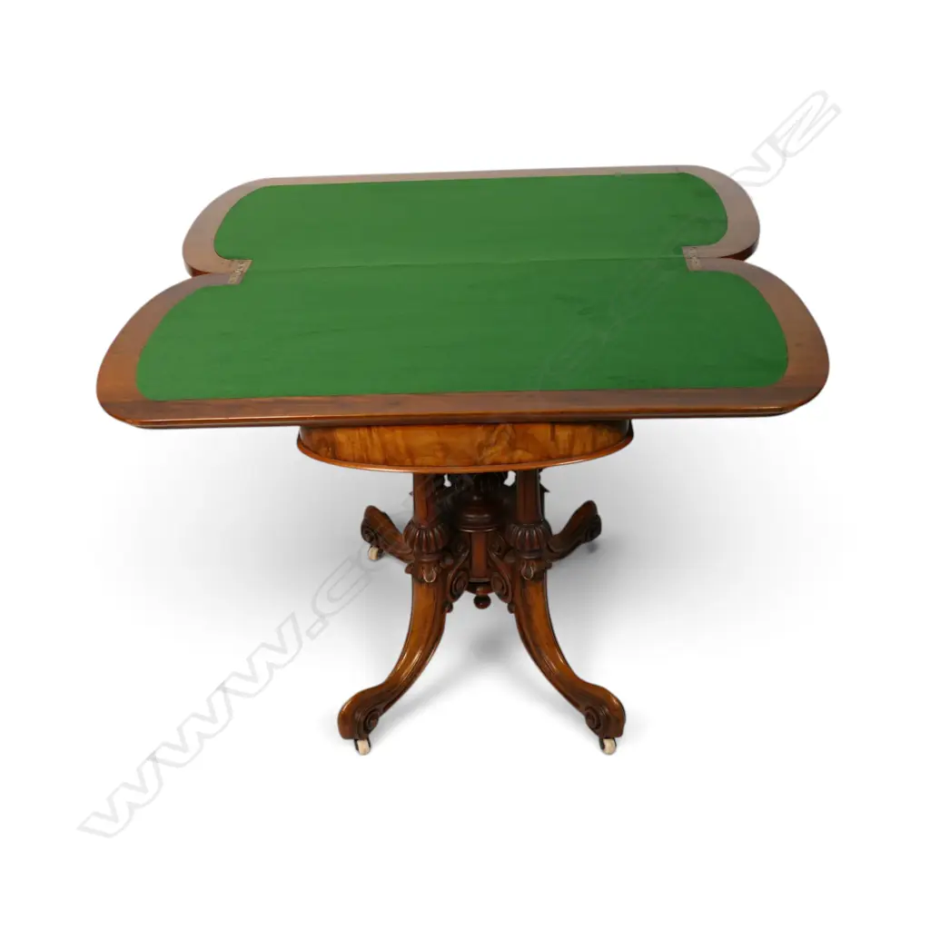 A Victorian burr walnut card table, Image 1++