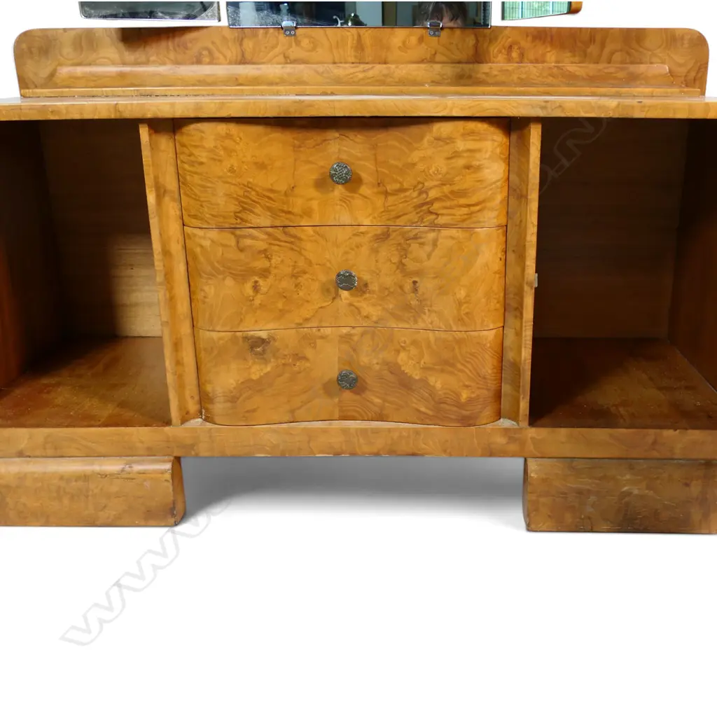 A walnut Art Deco dressing table, Image 1++