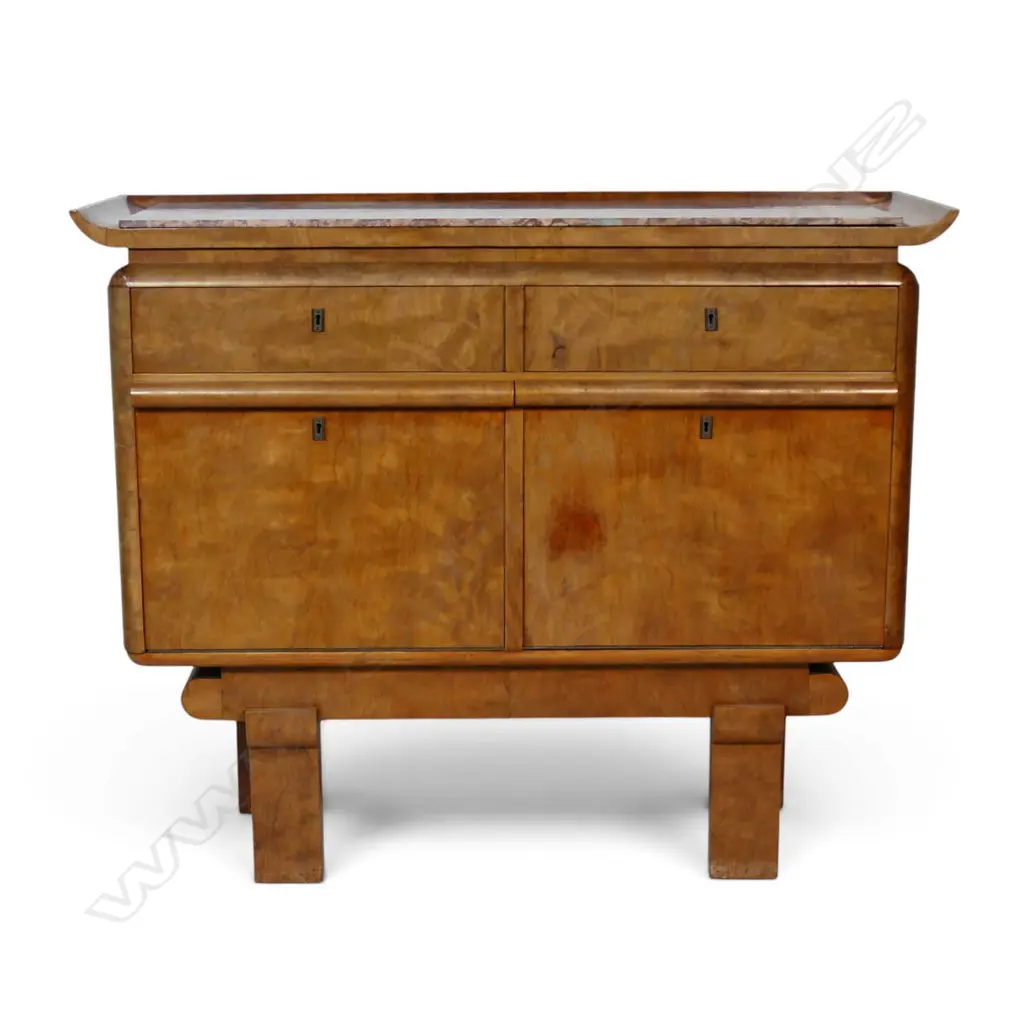 A walnut Art Deco cabinet, Image 1++