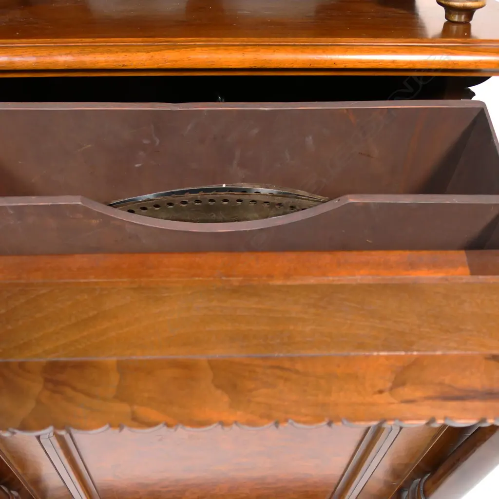 19thC walnut cased polyphon, Image 1++
