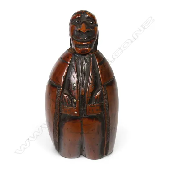 A late 18th/early 19thC carved coquilla nut snuff box,