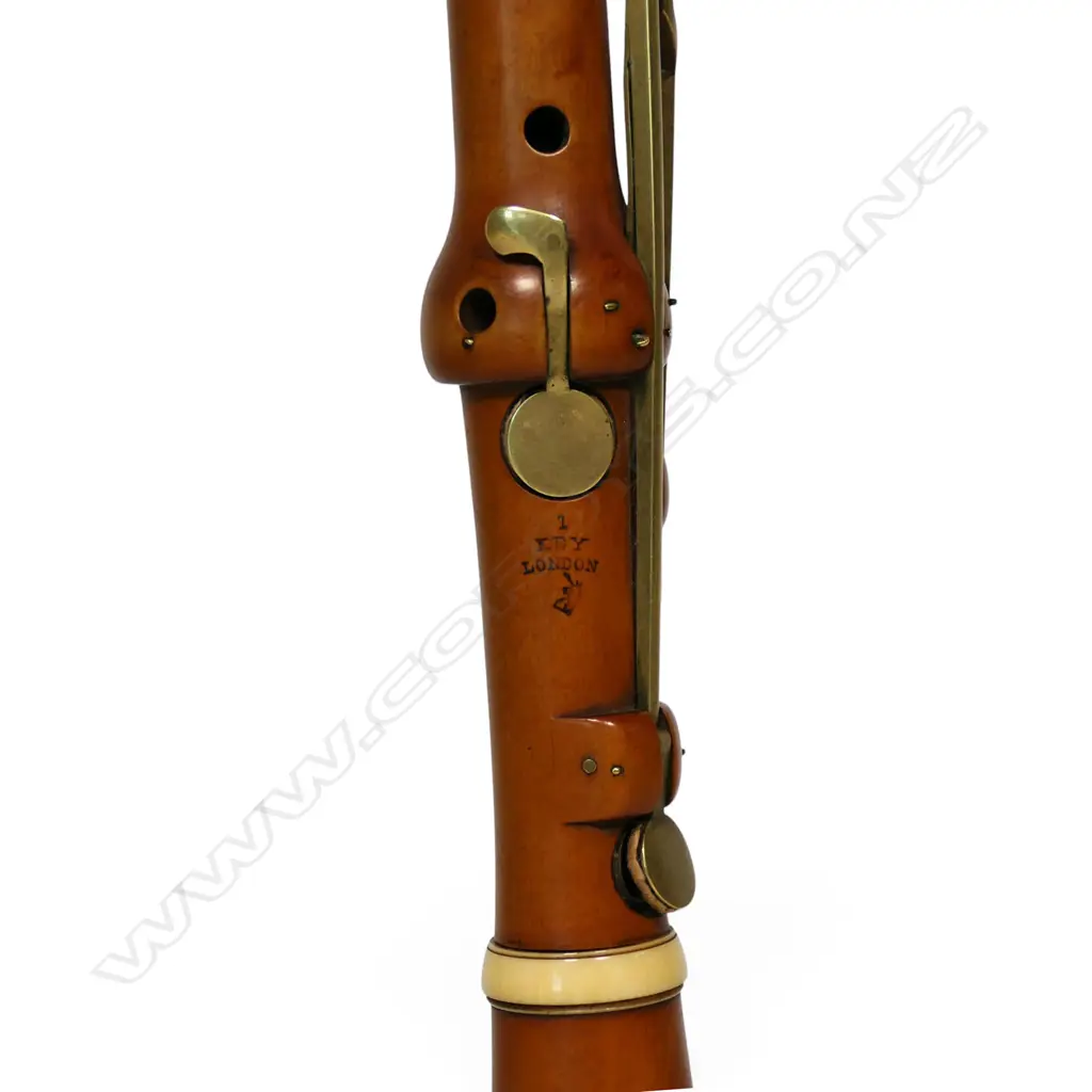 A Victorian boxwood ivory and brass clarinet by Thomas Key, Image 1++
