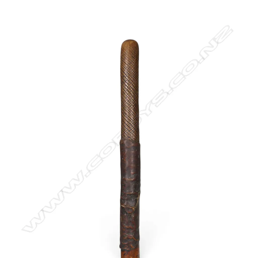 A 19thC African carved wooden Knobkerrie, Image 1++