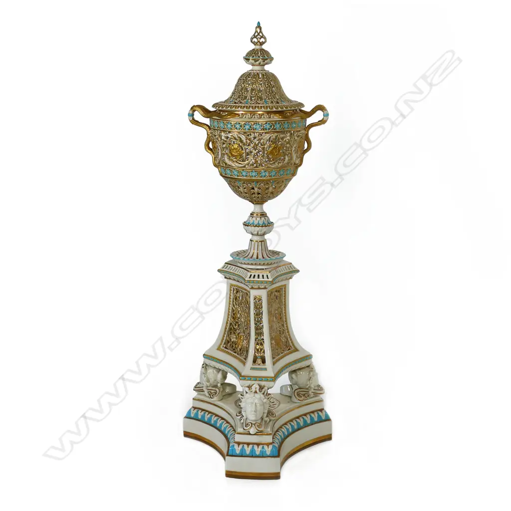A rare and possibly unique Victorian Grainger Worcester reticulated porcelain exhibition pedestal vase, Image 1++