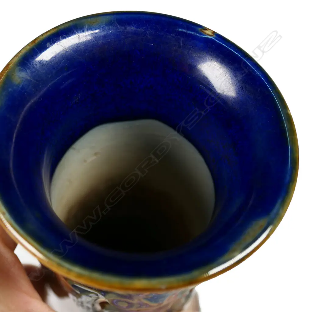 A Royal Doulton 'Māori Art' vase, Image 1++