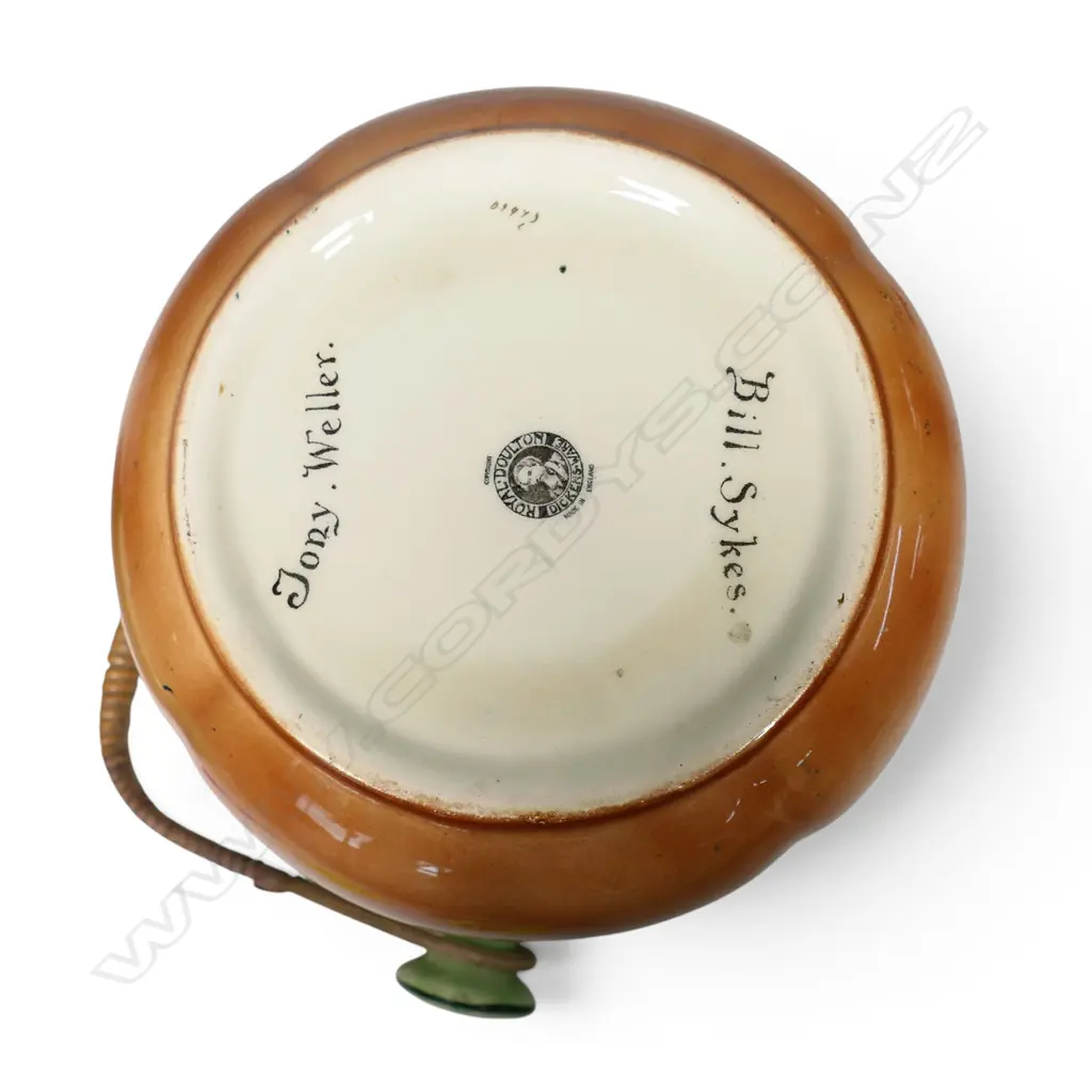 A rare Royal Doulton 'Charles Dickens' series large slop pail, Image 1++