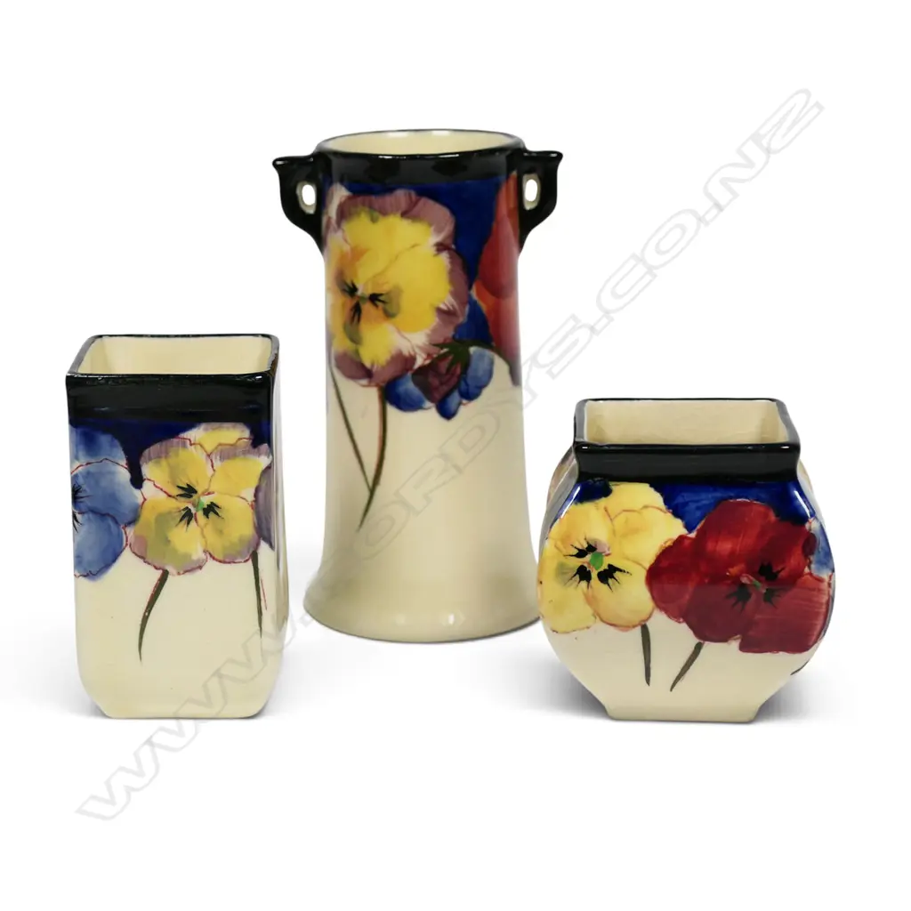 Three Royal Doulton miniature Pansy vases, Image 1++