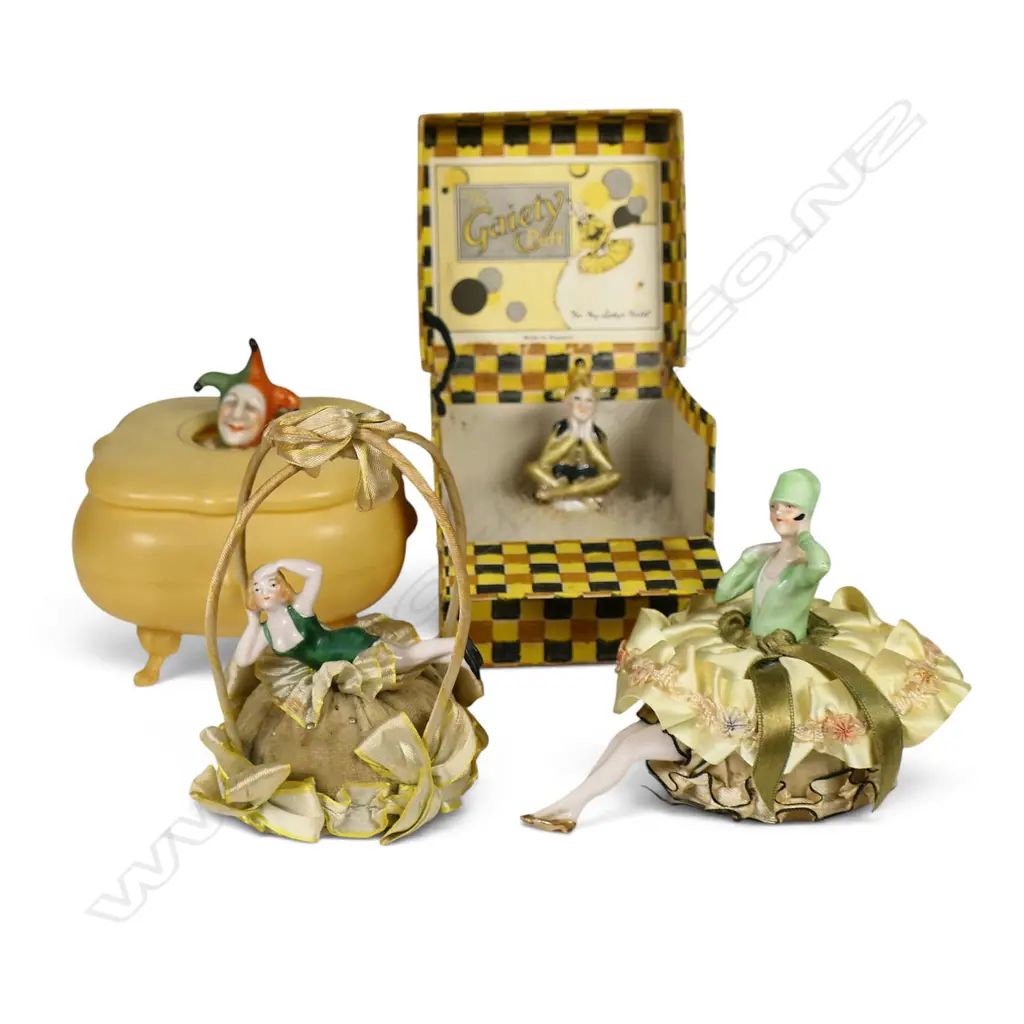 Four early 20thC half dolls, Image 1++