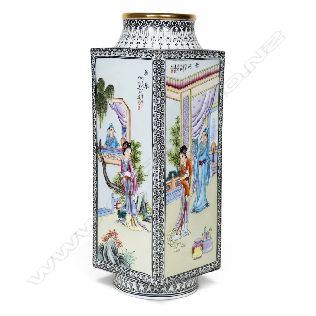 A late 20thC Chinese large square section famille rose glazed bottle vase, Image 1++