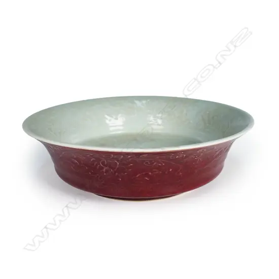 A Yongzheng style ruby red and celadon decorated bowl,