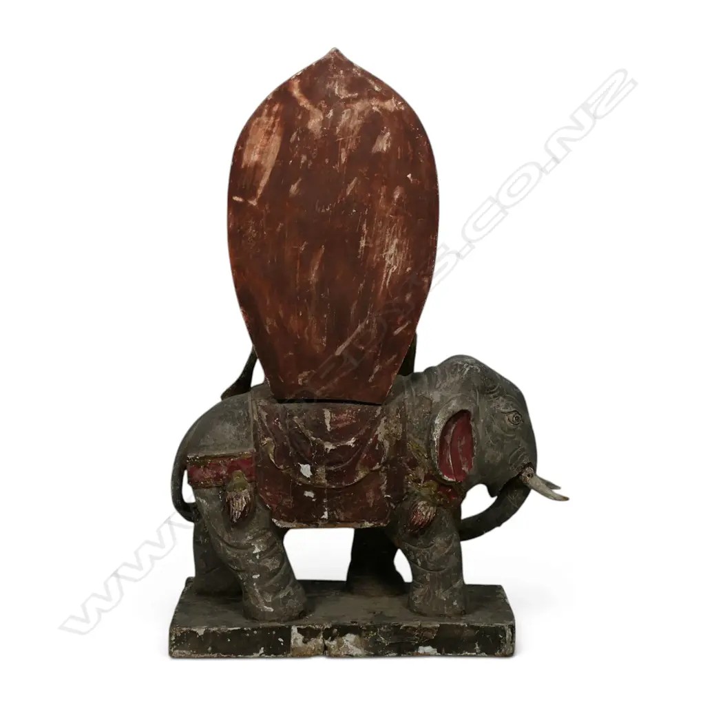 An antique carved polychrome Bodhisattva of compassion, Image 1++