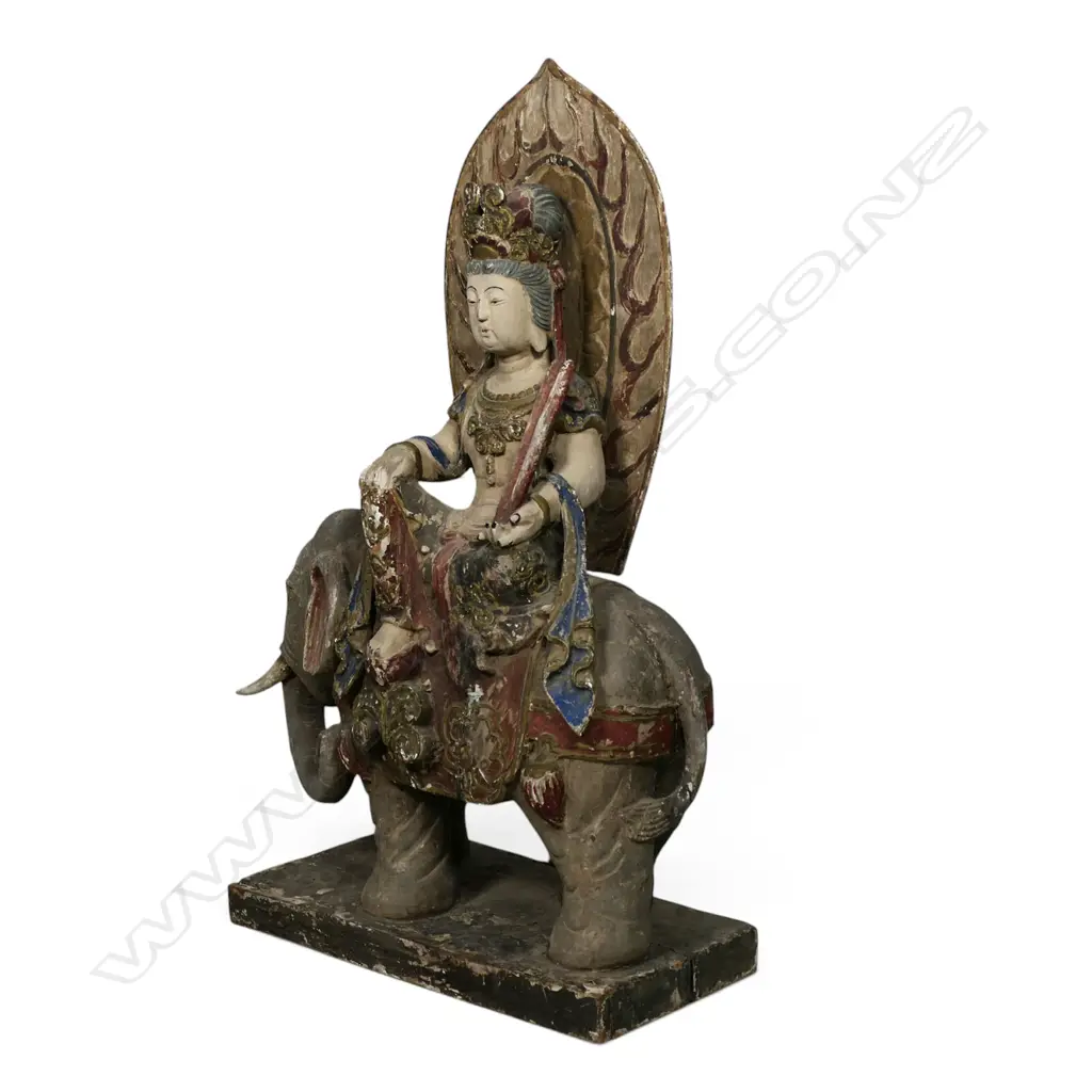 An antique carved polychrome Bodhisattva of compassion, Image 1++