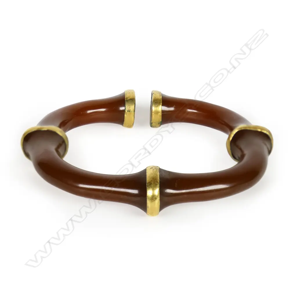 # A good Chinese orange/brown agate bangle, Image 1++