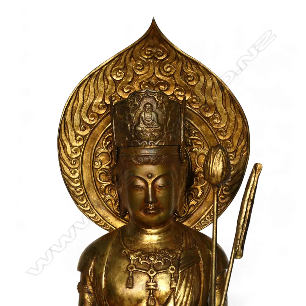 A large floor standing gilt bronze figure of Kuanyin, Image 1++