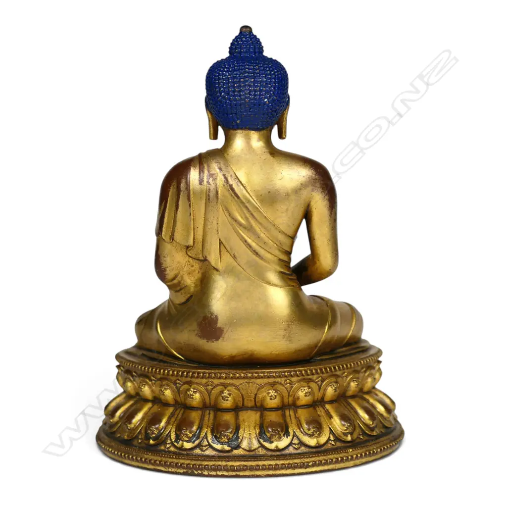 A small gilt bronze Buddha, Image 1++