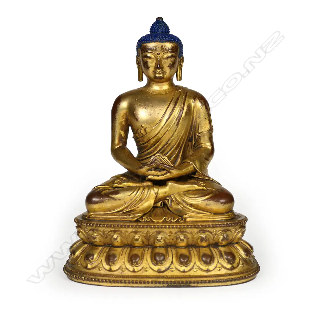 A small gilt bronze Buddha, Image 1++