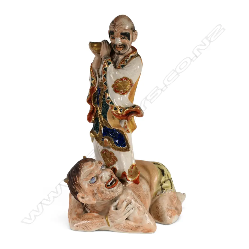 Japanese Meiji Satsuma gilt and enamel figure group, Image 1++
