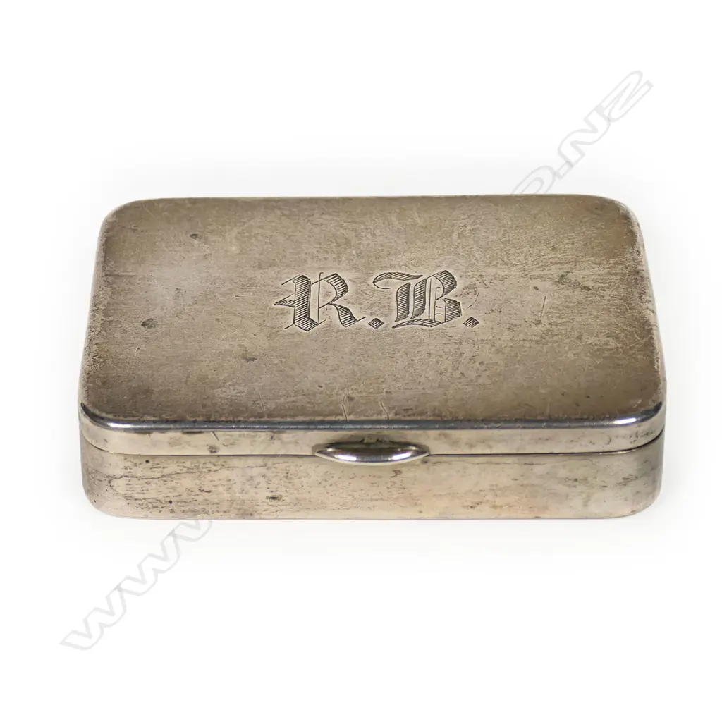 A New Zealand made colonial heavy silver hinged lid box, Image 1++