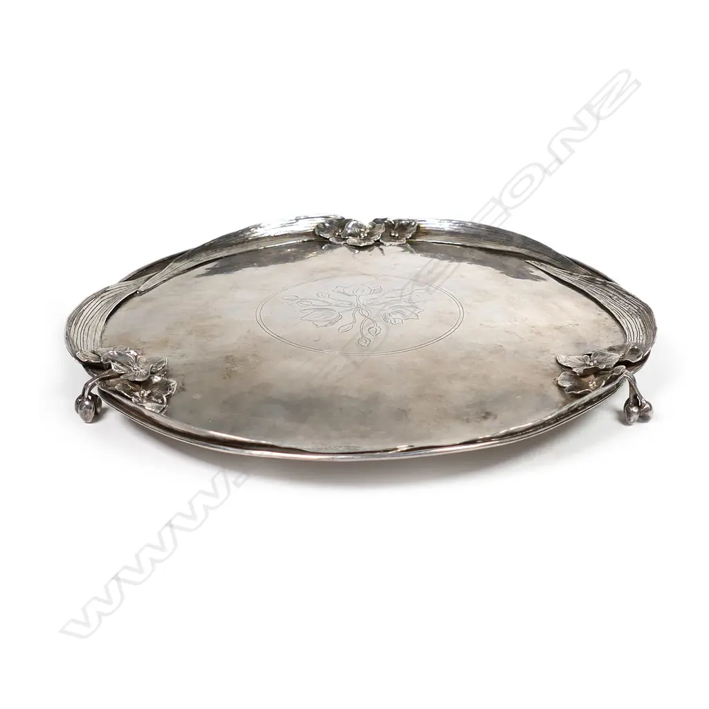A rare New Zealand Arts & Crafts silver salver by Marjorie R. Trenwith, Image 1++