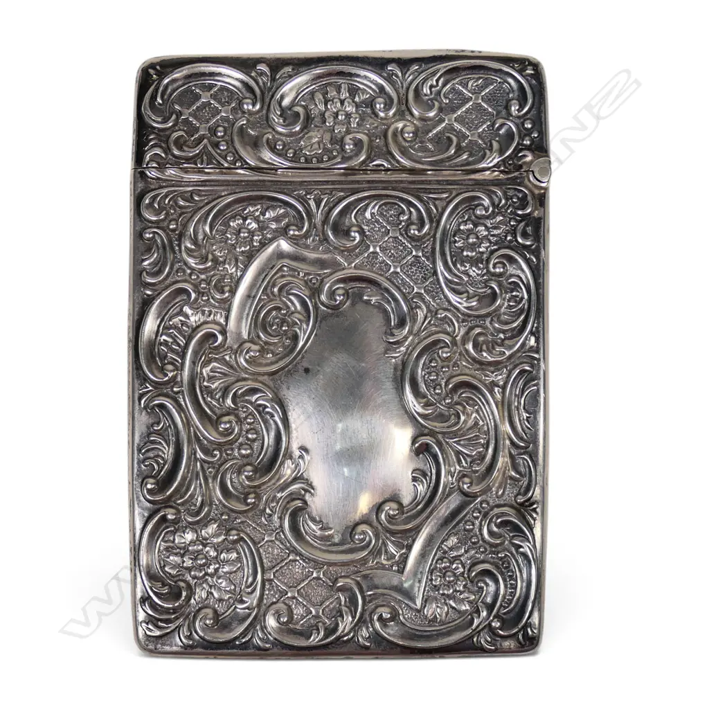 An Edwardian silver embossed card case, Image 1++