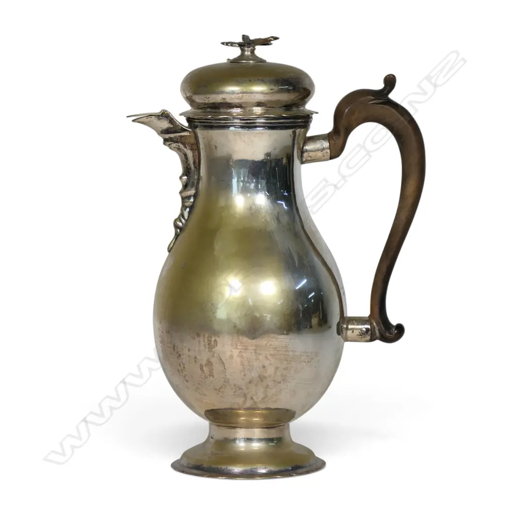 An 18thC German silver chocolate pot, Image 1++